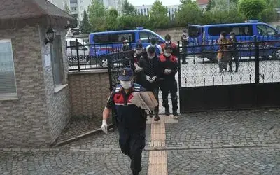 Jandarmadan uyuşturucu tacirlerine operasyon: 5 gözaltı