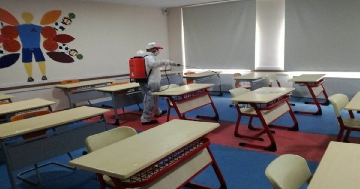 Bafra Belediyesi’nden YKS öncesi okullara dezenfeksiyon