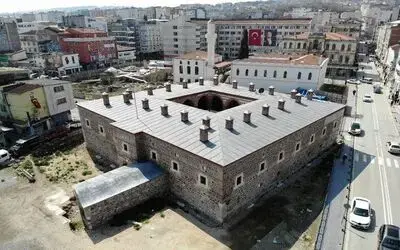55 tarihi eser ayağa kaldırıldı
