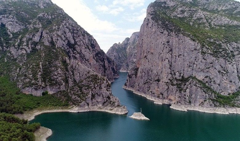 Samsun’da 9 eko turizm alanı mevcut - Samsun’da 1 adet tabiatı koruma alanı, 5 adet tabiat parkı, 3 adet sulak alan olmak üzere toplamda 9 adet sürdürülebilir eko turizm alanı mevcut.