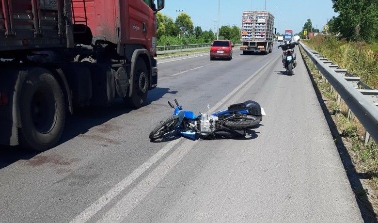 Otomobilin çarptığı motosikletsürücüsü hayatını kaybetti - Samsun’un Çarşamba ilçesinde otomobilin çarptığı motosiklet sürücüsü hayatını kaybetti.