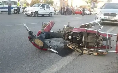Tofaş Kavşağında Trafik Kazası: 1’i Ağır 2 Yaralı