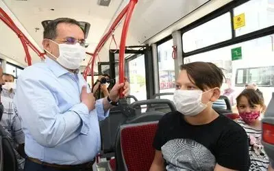 Başkan Demir halk otobüsüne bindi, esnafı ziyaret etti, halkın sorunlarını dinledi
