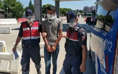 Kavga ettiği kişinin aracını çalıp intikam için camlarını kırdı

