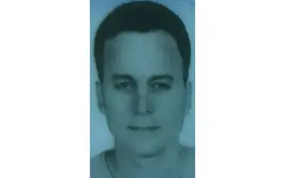 Denizde yüzerken boğuldu
