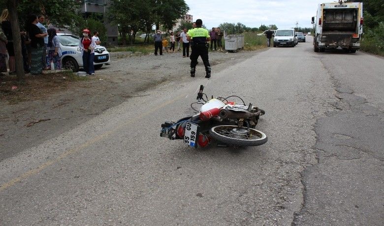 Motosiklet yayaya çarptı: 2 yaralı
 - Samsun’un Çarşamba ilçesinde motosikletin yayaya çarptığı kazada 2 kişi yaralandı.