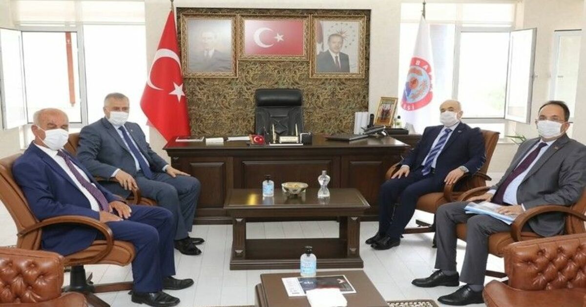 Vali Dağlı: “Yerel yönetimler iş birliği platformunda etkili şekilde buluşması gerekiyor”
