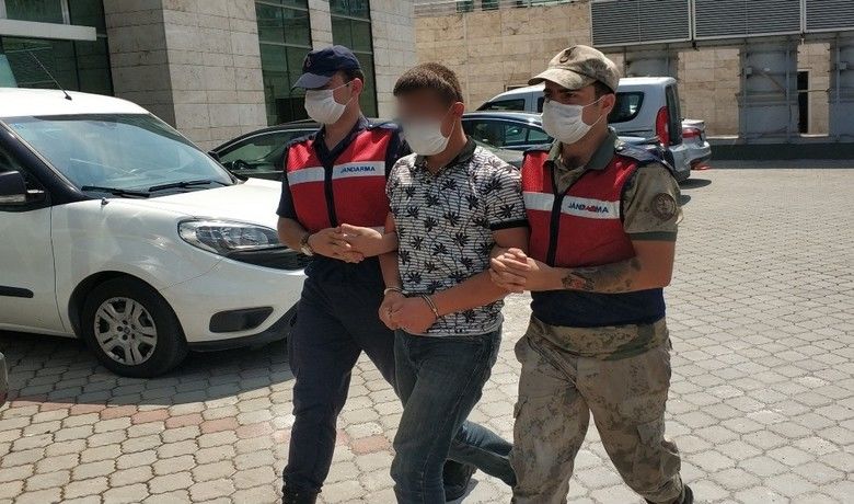 Samsun’da uyuşturucu ticaretinden1 kişi tutuklandı - Samsun’da jandarma tarafından düzenlenen uyuşturucu operasyonunda gözaltına alınan 1 kişi tutuklanırken, 1 kişi adli kontrol şartıyla serbest bırakıldı.