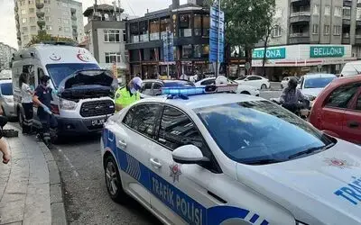 Hasta taşıyan ambulans kaza yaptı
