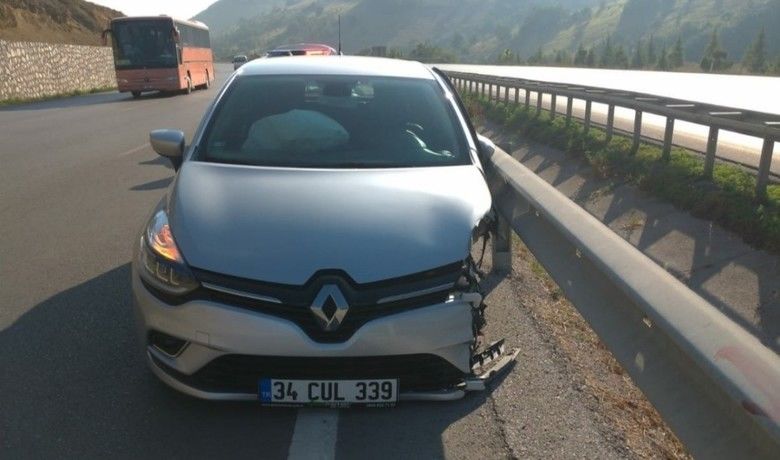 Samsun’da otomobil bariyere çarptı: 2 yaralı
 - Samsun’da otomobilin bariyere çarpması sonucu meydana gelen trafik kazasında 2 çocuk yaralandı.