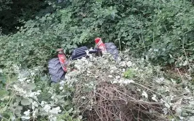 Samsun’da traktör şarampole yuvarlandı: 3 yaralı
