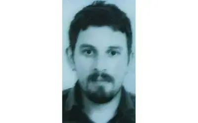 Banyoda asılı halde ölü bulundu