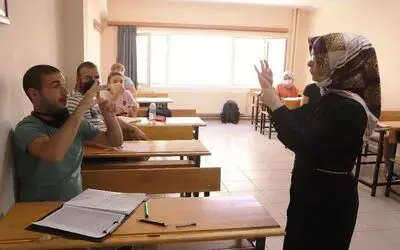 Engelli bireylere 2 dilde KPSS kursu
