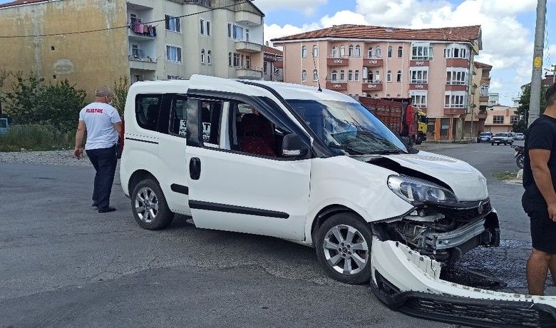 Dolmuşla otomobil çarpıştı: 1 yaralı
 - Samsun’un Bafra ilçesinde dolmuş ile otomobilin çarpışması sonucu 1 kişi yaralandı.