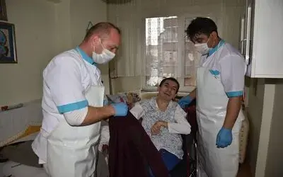 Büyükşehirden günde 200 yaşlı ve engelliye evde bakım hizmeti
