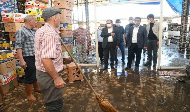 Başkan Demir: “Yaralar sarılacak”
 - Samsun Büyükşehir Belediye Başkanı Mustafa Demir, sabaha karşı etkili olan sağanak yağış nedeniyle sel felaketinin meydana geldiği Çarşamba ilçesinde incelemelerde bulundu.