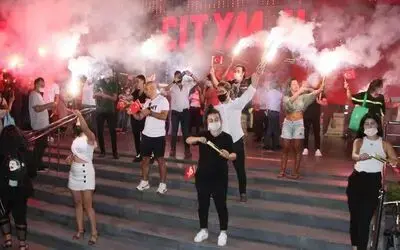Samsun’da AVM’de coşku dolu Zafer Bayramı kutlaması
