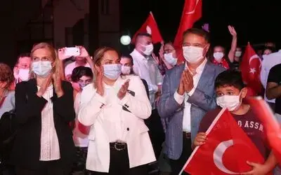 Atakum 30 Ağustos’ta kırmızı-beyaza büründü
