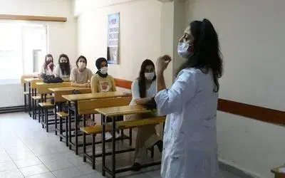 Üniversite adayları halk eğitime koştu
