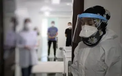 Ayaklı virüsler kol geziyor
