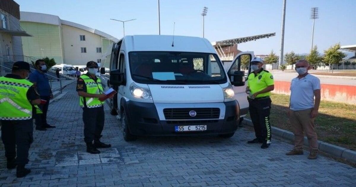 Bafra’da okul servis araçlarında pandemi denetimi
