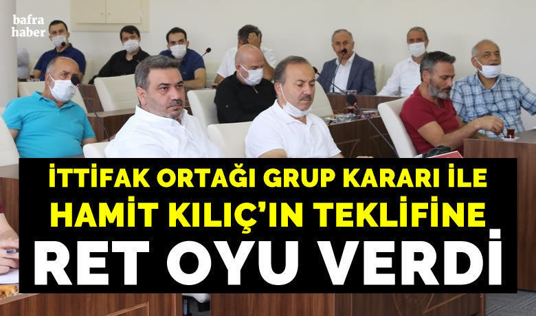 İttifak Ortağı Grup Kararı İleHamit Kılıç'ın Teklifine Ret Oyu Verdi - Bafra Belediyesi olağan Eylül Ayı Meclis toplantısında, MHP’nin grup kararı ile ret oyu verdiği teklife, İYİ Parti Meclis üyeleri kabul oyu  verdi.
