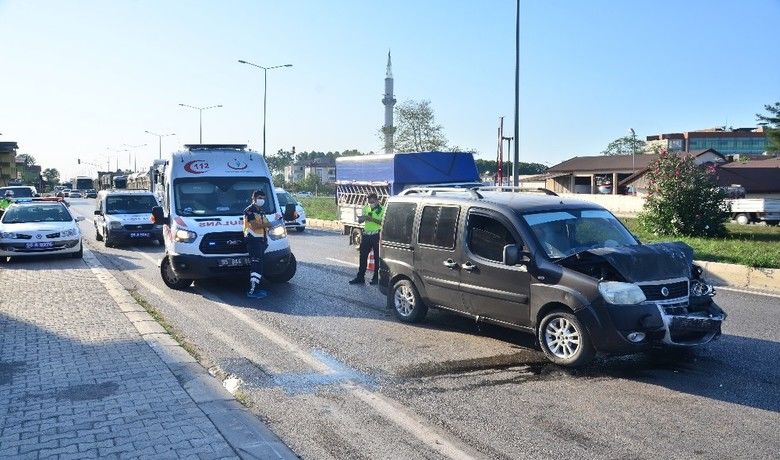 Samsun’da trafik kazası: 5 yaralı
 - Samsun’da 2 hafif ticari aracın karıştığı trafik kazasında araçlarda bulunan 5 kişi yaralandı.