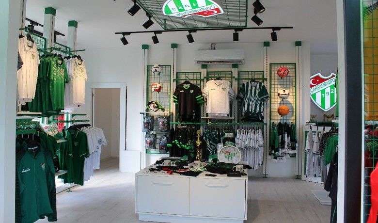 Çarşambaspor Store açıldı
 - TFF 3. Lig takımlarından Çarşambaspor’un lisanslı ürünlerinin satışının gerçekleştirileceği ‘Çarşambaspor Store’un açılışı bugün gerçekleştirildi.