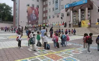 Samsun’da minikler pandemi gölgesinde ders başı yaptı
