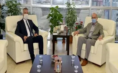 Rektör Ünal 19 Mayıs Belediye Başkanı’nı konuk etti

