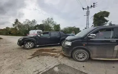 Hastaneye giderken kaza geçirdiler: 2 yaralı
