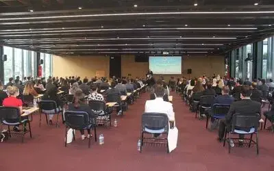 Başkan ve rektörden yeni memurlara önemli uyarılar
