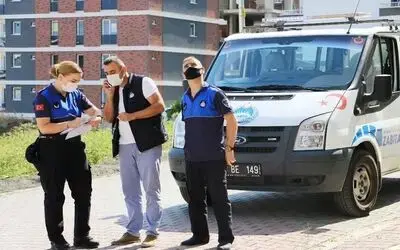 Atakum zabıtasından korona virüslü vatandaşlara karantina kontrolü
