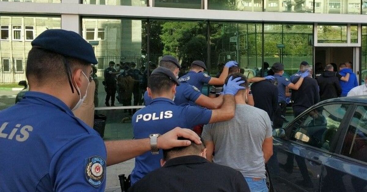 Bafra ve Çarşamba'daki Sokak satıcılarına şafak operasyonunda 6 tutuklama
