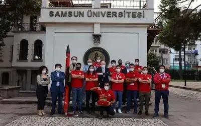 Rektör Aydın, Tanyeli Roket Takımı’nı kutladı
