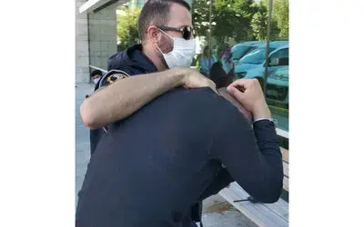 Muavin uyuşturucu ticaretinden tutuklandı
