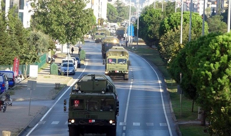 S-400’leri taşıyan ikinci konvoy Samsun’dan geçti
 - Türkiye’ye ait S-400 hava savunma sistemlerini test için Sinop’a götüren araçlar Samsun’dan geçişi sırasında görüntülendi.