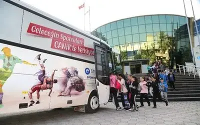 Canik Belediyesinden “Yüzme Bilmeyen Kalmasın” projesine destek
