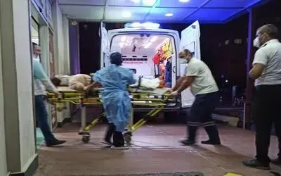Balkondan düşen kız çocuğu ağır yaralandı