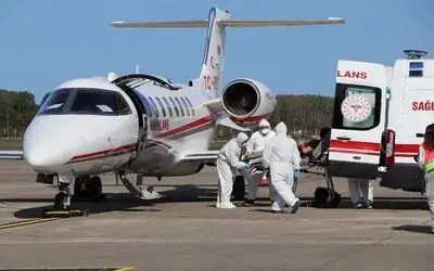 Ülkesinde koronaya yakalanan Afgan doktor ambulans uçakla Samsun’a getirildi
