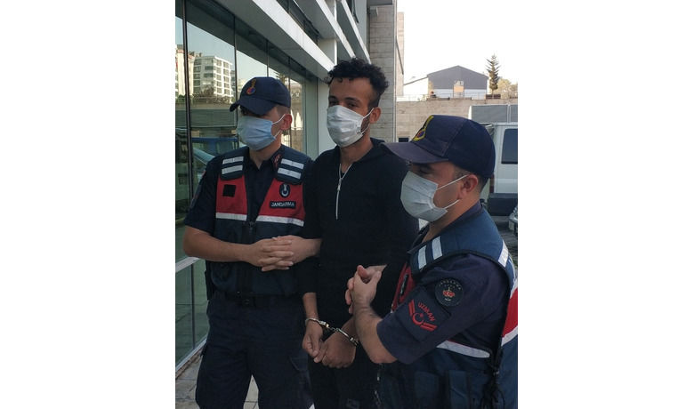 HTŞ’den 1 yabancı uyruklu daha tutuklandı
 - Samsun ve Denizli’de Heyet Tahrir-El Şam (HTŞ) silahlı terör örgütüne yönelik düzenlenen operasyonda gözaltına alınan Suriye uyruklu 1 kişi daha mahkemece tutuklandı.