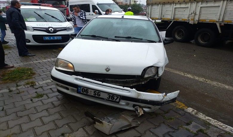 Çarşamba’da kaza: 1 yaralı
 - Samsun’un Çarşamba ilçesinde meydan gelen trafik kazasında 1 kişi yaralandı.