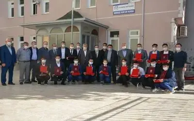 17 öğrenci hafızlık kervanına katıldı
