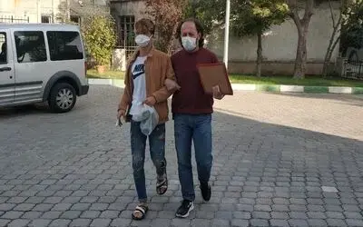 Babasını bıçaklayan 16 yaşındaki çocuk adliyeye sevk edildi
