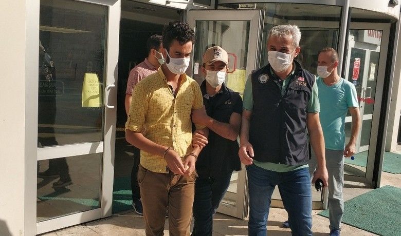 Samsun’da DEAŞ’tan yabancı uyruklu1 kişi gözaltına alındı - Samsun’da terör örgütü DEAŞ’a yönelik düzenlenen operasyonda yabancı uyruklu 1 kişi gözaltına alındı.