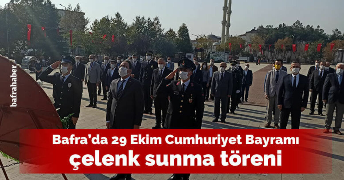 Bafra'da 29 Ekim Cumhuriyet Bayramı çelenk sunma töreni