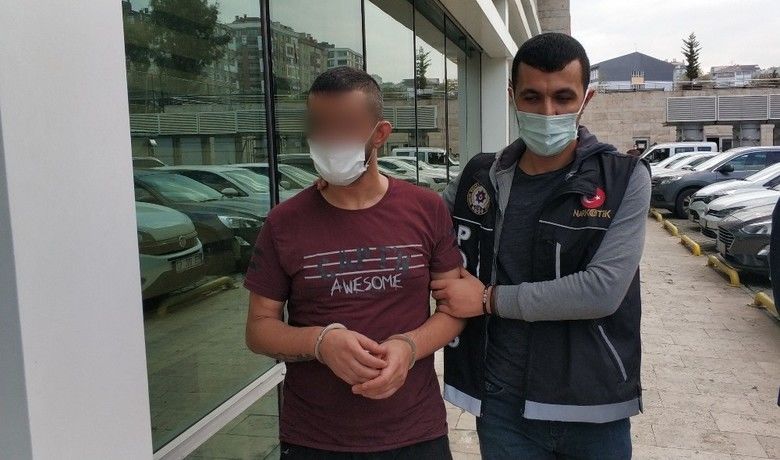 Uyuşturucu hapla yakalandılar
 - Samsun’da uyuşturucu hapla yakalanan 2 kişi gözaltına alındı.
