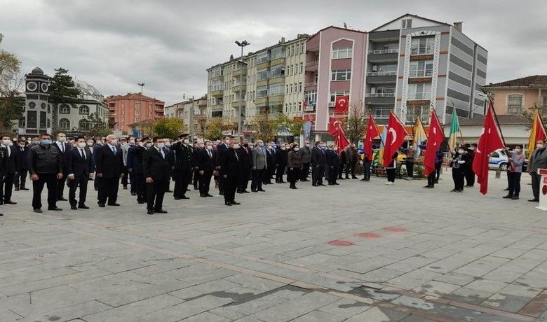 Alaçam’da 10 Kasım töreni
 - Türkiye Cumhuriyeti’nin kurucusu Gazi Mustafa Kemal Atatürk, ebediyete intikalinin 82. yılında tüm Türkiye’de olduğu gibi Alaçam’da da törenle anıldı.