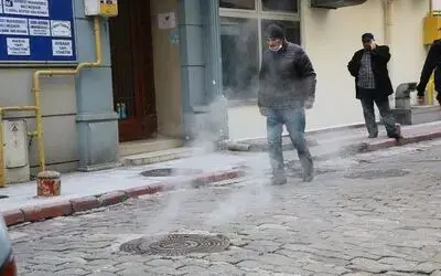 Rögar kapağından çıkan duman panik oluşturdu
