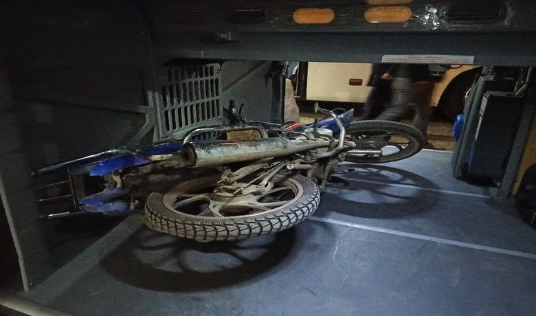 Çalınan motosikletini tesadüfenotobüsün bagajında gördü - Samsun’un Bafra ilçesinde 15 gün önce çalınan motosiklet, yolcu otobüsünün bagajında el geçirildi.